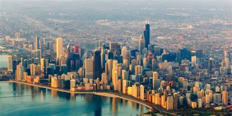 Top Schools to Study in Chicago - HelpToStudy.com