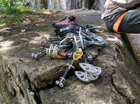 Trad Climbing 101: The Complete Beginner's Guide - 99Boulders