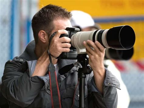 What’s a Telephoto Lens? (When and Why You Need One) - Portraits Refined