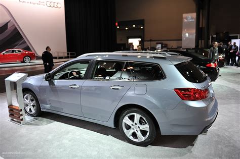 NYIAS 2011: Acura TSX Sport Wagon [Live Photos] - autoevolution