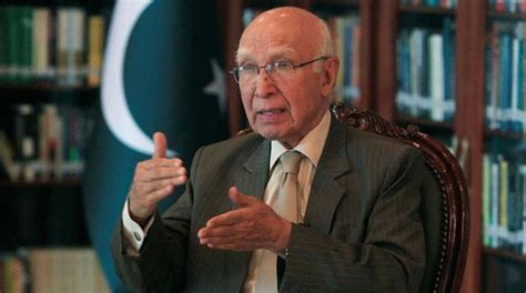 Kashmiris’ struggle has changed India’s stance: Sartaj Aziz – PKKH.tv