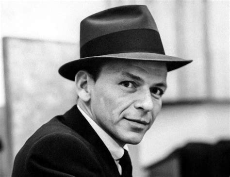 SOMETHING STUPID (FEAT. NANCY SINATRA) - Frank Sinatra - LETRAS.COM