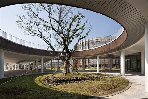 Branksome Hall Asia Jeju Global Education City / Samoo Architects & Engineers + MKPL Architects ...