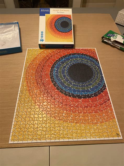 The Eclipse, Pomegranate 1000 pieces. This was harder than it looks ...