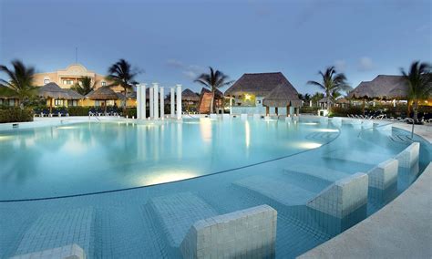 Palladium reabre Riviera Maya en octubre y Punta Cana en noviembre - MICE LATAM TV