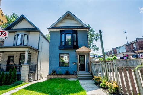 What $1 million gets you in Toronto's housing market right now