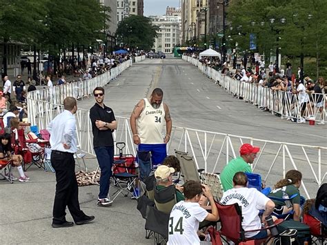 Bucks celebrate NBA Championship with victory parade in Milwaukee