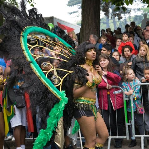 Procession of Colorful Costumes of Luton Carnival Editorial Photography ...