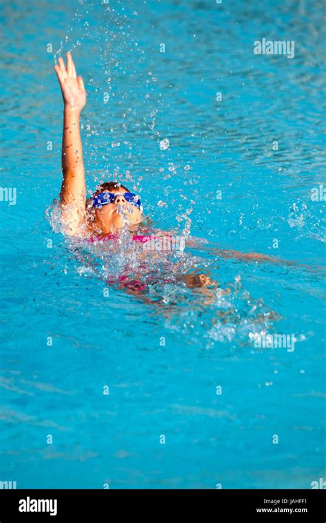 Backstroke muscles hi-res stock photography and images - Alamy