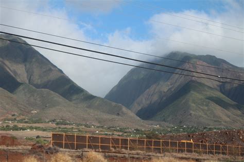 Maui Electric Responds to Power Outage in Lahaina : Maui Now