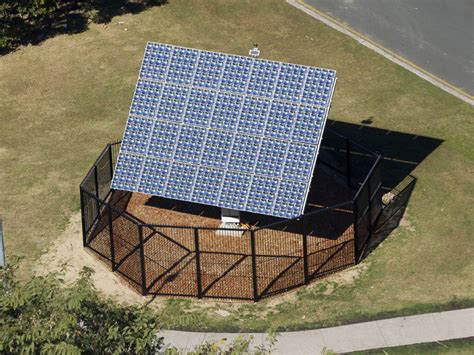 Concentrating Photovoltaic Array - Solar - University of Queensland