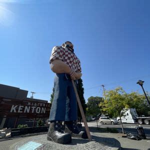 PAUL BUNYAN STATUE - 78 Photos & 47 Reviews - 8433 N Interstate Ave, Portland, Oregon ...