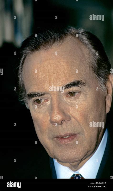 Bob dole 1996 election hi-res stock photography and images - Alamy