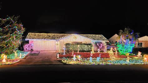 🎄🎅🏻 Christmas lights display 2023 🎄🎅🏻 - YouTube