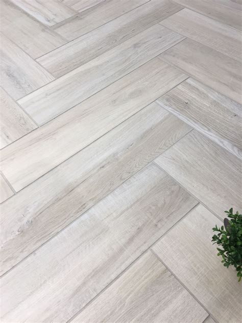 8x32 tile pattern herringbone - Google Search | Flooring, Wood tile floors, Tile floor