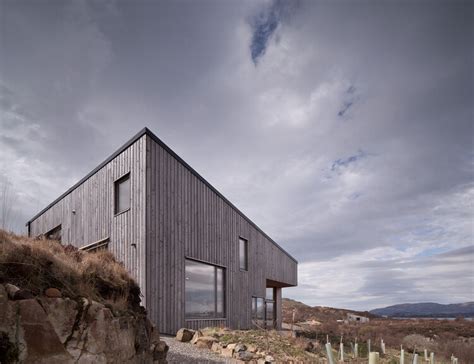 The Larch House and Studio / Rural Design | ArchDaily