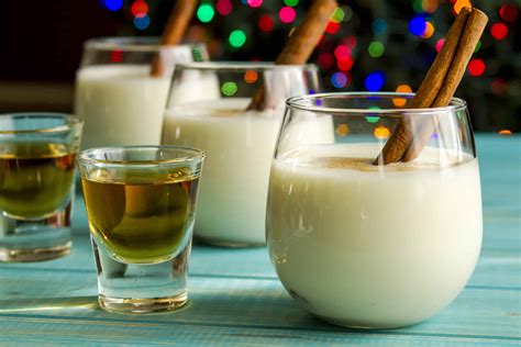 How To Make The Ultimate Eggnog Mixed Drink! • AwesomeJelly.com