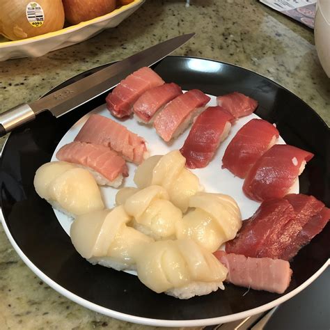 [Homemade] Bluefin Tuna and Scallop Nigiri | Nigiri, Amazing food, Food