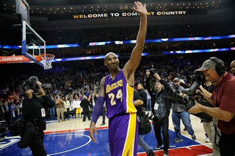 In Philadelphia, Kobe Bryant finally gets love from his home town - The ...