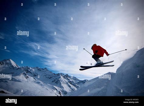 extreme skiing Stock Photo - Alamy