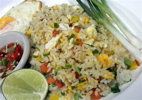 Egg Fried Rice / Thai Style Serving Recipe by Kanya - Cookpad