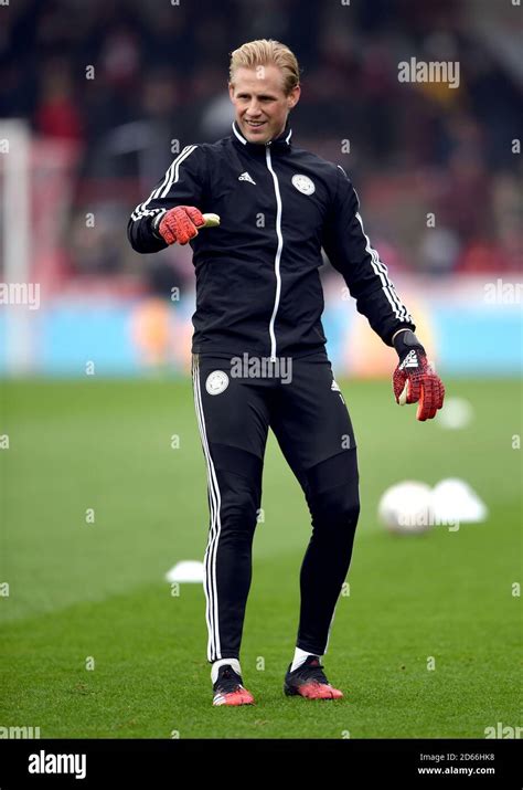 Leicester City goalkeeper Kasper Schmeichel Stock Photo - Alamy