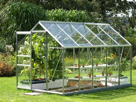 3 Tricks To Greenhouse Growing I Learned From Experience - Off The Grid News