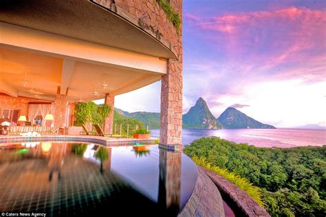 The 12 best rooms with a view: The hotels from around the world that ...