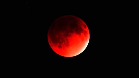 Red Moon Lunar Eclipse of Time Lapse wallpaper | nature and landscape | Wallpaper Better