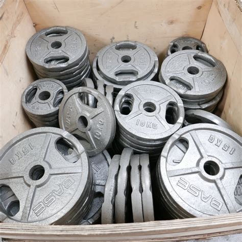 1,055kg of Used Cast Dual Grip Olympic Plate Weights - Free Weights ...