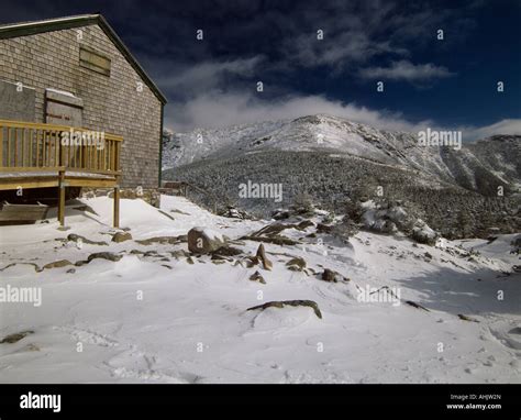 Appalachian Trail- Greenleaf Hut in the White Mountains, New Hampshire USA Stock Photo - Alamy