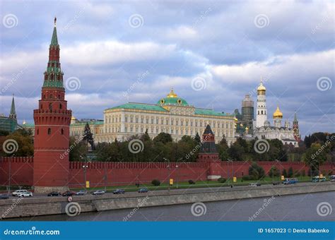 Moscow Kremlin wall stock image. Image of construction - 1657023