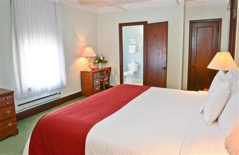 Penn Wells Hotel & Lodge (Wellsboro, PA) - Resort Reviews - ResortsandLodges.com