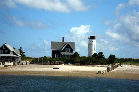 Sandy Neck Lighthouse, Sandy Neck Beach Park, Barnstable, … | Flickr