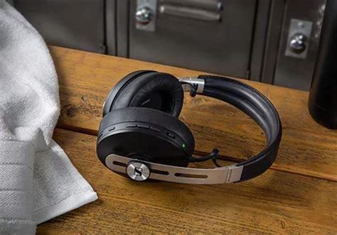 Sennheiser Momentum 3 Active Noise Cancelling Wireless Headphones | Gadgetsin