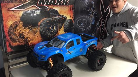 TRAXXAS X-MAXX UNVEIL PRO-LINE BODY RAPTOR!!! - YouTube