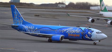 File:Alaska Airlines Boeing 737 in "Disneyland" livery, at Anchorage ...
