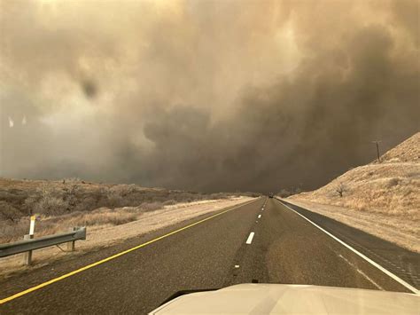 Second-Largest Wildfire in Texas History Prompts Evacuation Orders | Truthout