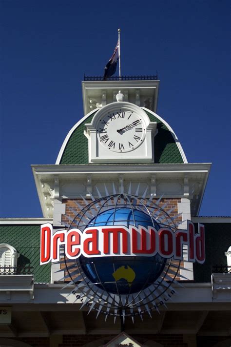 Four killed in accident on Dreamworld's Thunder River Rapids ride