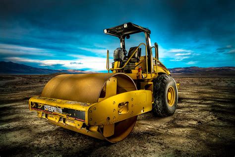 Caterpillar Cat Roller CS563E Photograph by YoPedro - Fine Art America