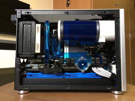 NCASE M1 v1 Mini-ITX Build - Album on Imgur Computer Build, Computer Setup, Gaming Setup, Gaming ...