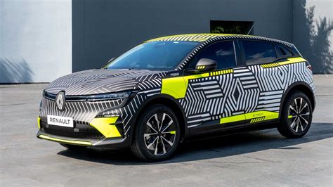 Meet new Renault Megane E-Tech electric hatchback. Five facts to know about it | HT Auto