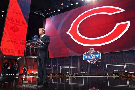 Chicago Bears add desperately needed draft picks in this 2022 mock ...