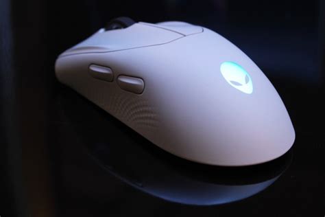 Alienware Announces Tri-Mode Wireless Gaming Mouse, Headset | Digital ...