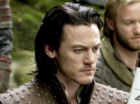 Luke Evans Dracula | Luke Evans Dracula Look | Dracula Untold | Vlad ...