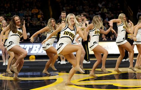 CHR: IOWA SPIRIT SQUAD SENIOR NIGHT – University of Iowa Athletics