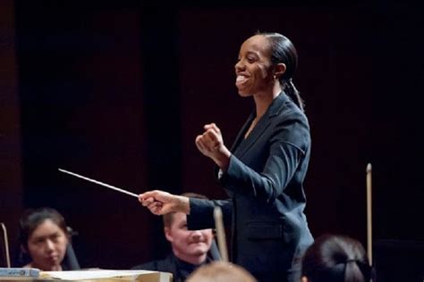 Music Conducting - The Role Of The Conductor In Music - Phamox Music