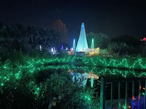 Zoolights, Jacksonville Zoo : r/pics