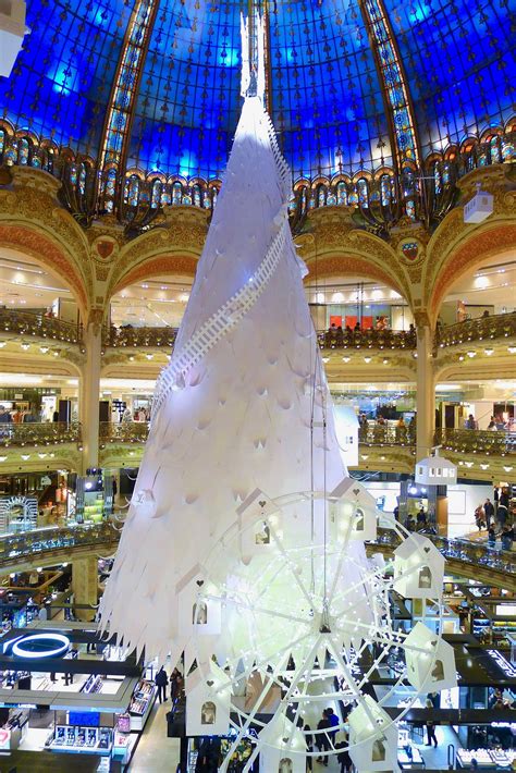 https://flic.kr/p/N5WdWK | L'arbre de Noël 2016 aux Galeries Lafayette ...