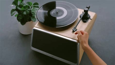 5 Best Record Player with Speakers of 2024